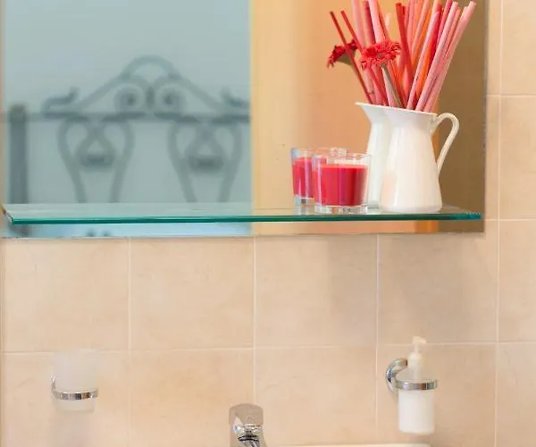 Il Frantoio Oda ve Kahvaltı 3*